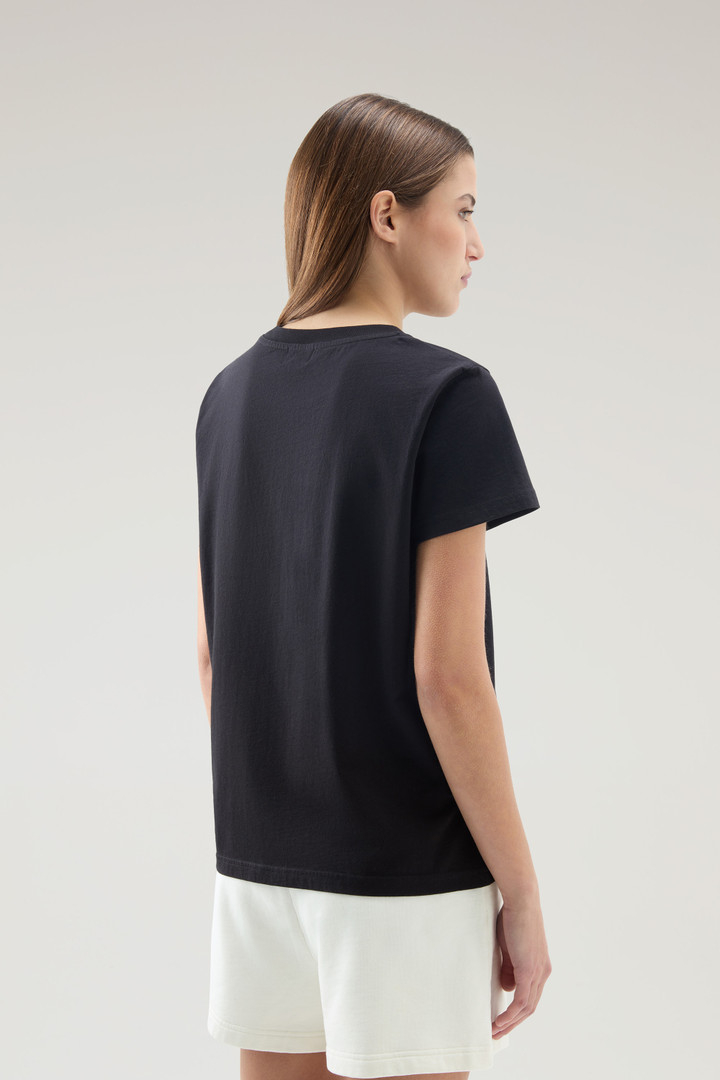 T-shirt in puro cotone con logo ricamato Nero photo 3 | Woolrich