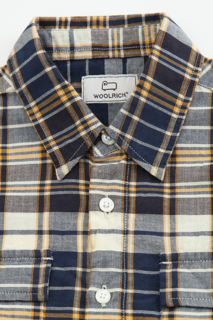 Camisa abotonada de popelina de niño marrón photo 3 | Woolrich