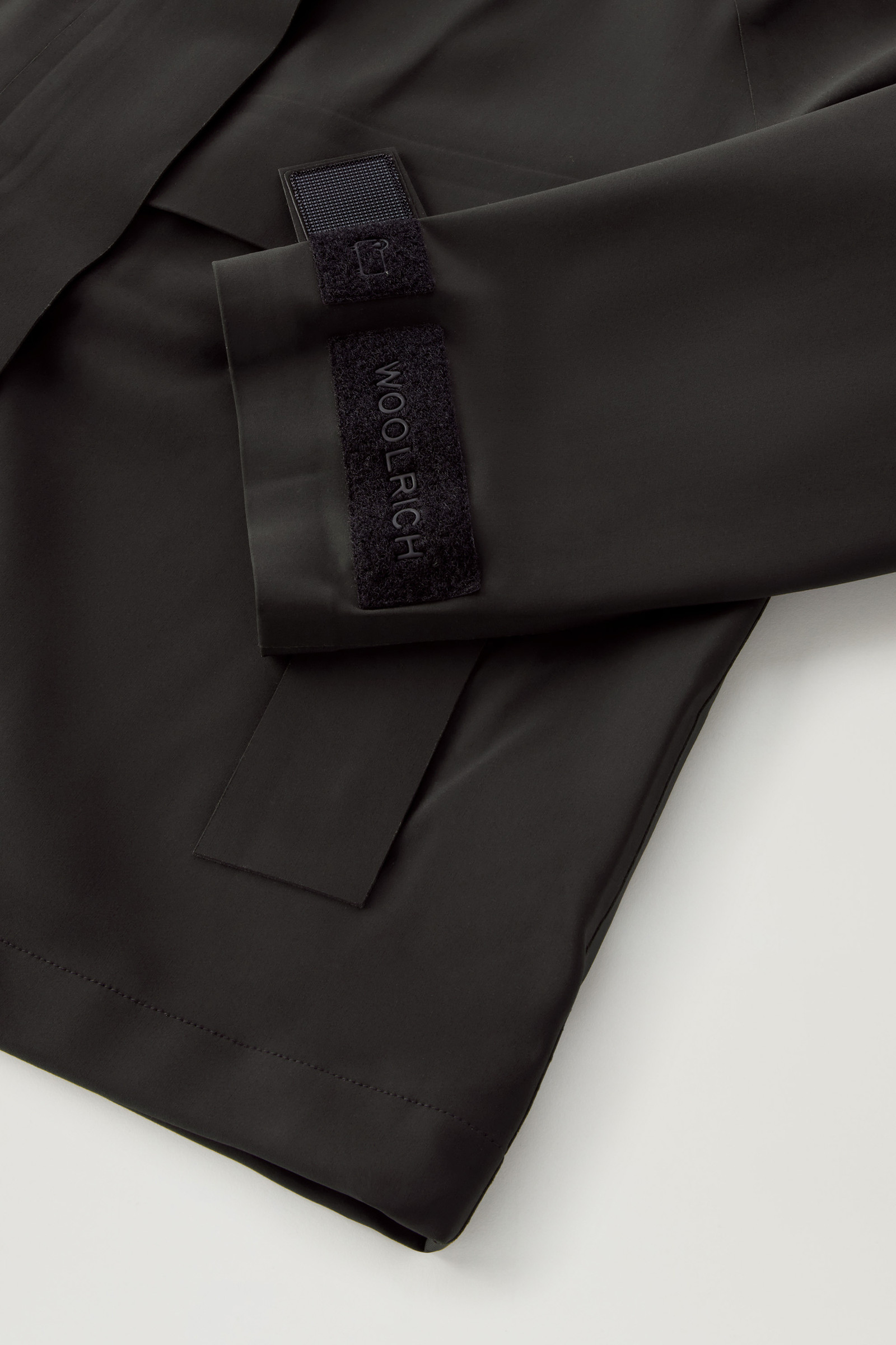 Tech Commuting Short Hooded Jacket in Stretch Nylon Black photo 8 | Woolrich