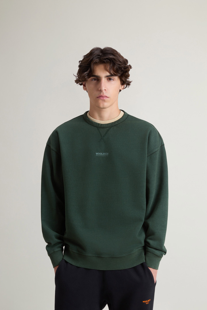 Felpa girocollo da ragazzi in puro cotone tinta in capo con stampa sul retro Verde photo 1 | Woolrich