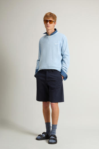 Short chino teint en pièce en sergé de coton élastique Bleu | Woolrich