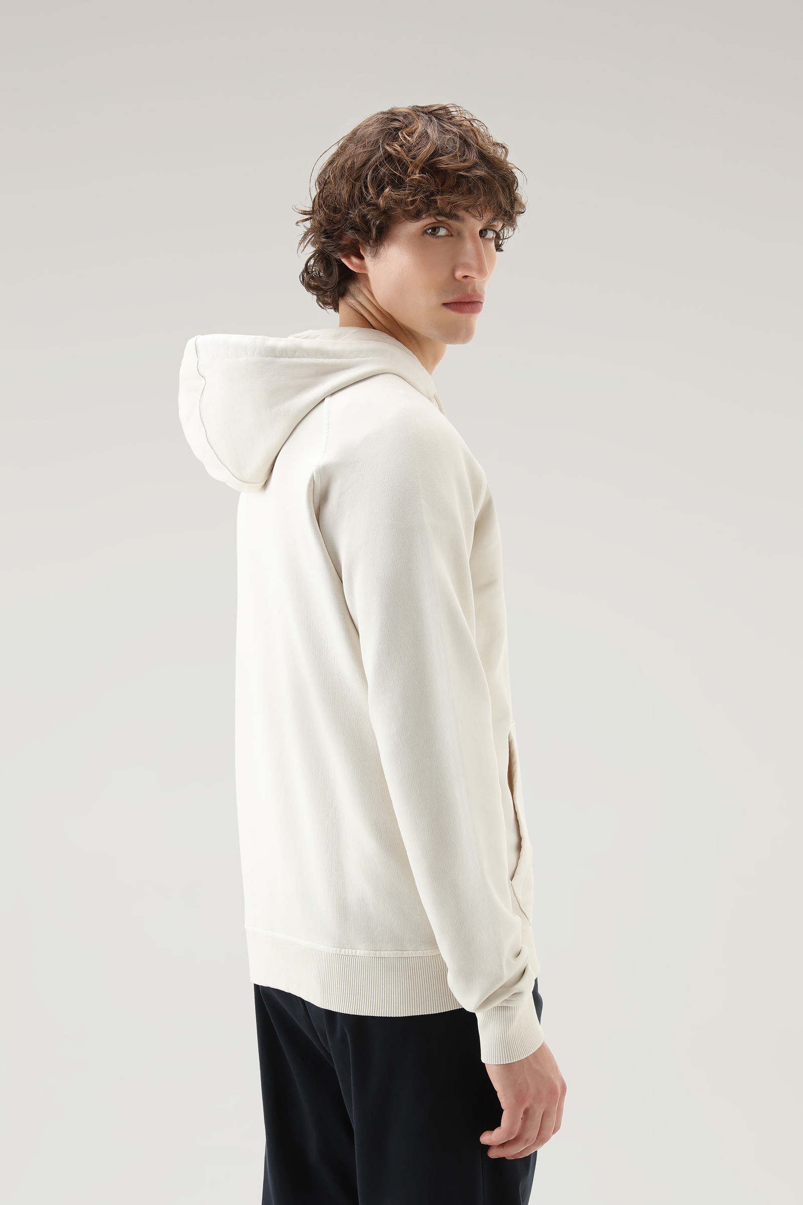 Sweat-shirt à capuche Varsity en pur coton teint en pièce blanc photo 3 | Woolrich
