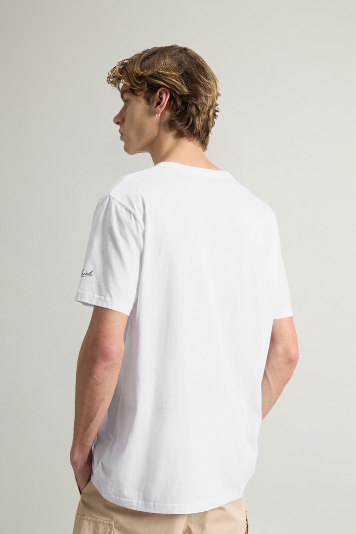 LOGO POCKET T-SHIRT White photo 3 | Woolrich