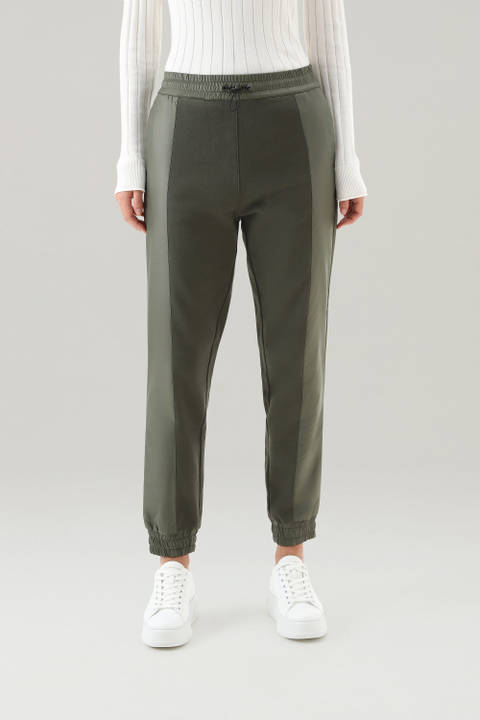Jogger Pants in Pure Cotton and Ripstop nylon Green | Woolrich