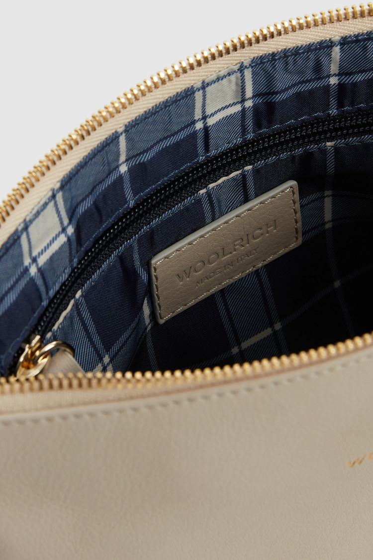 Small shoulder bag