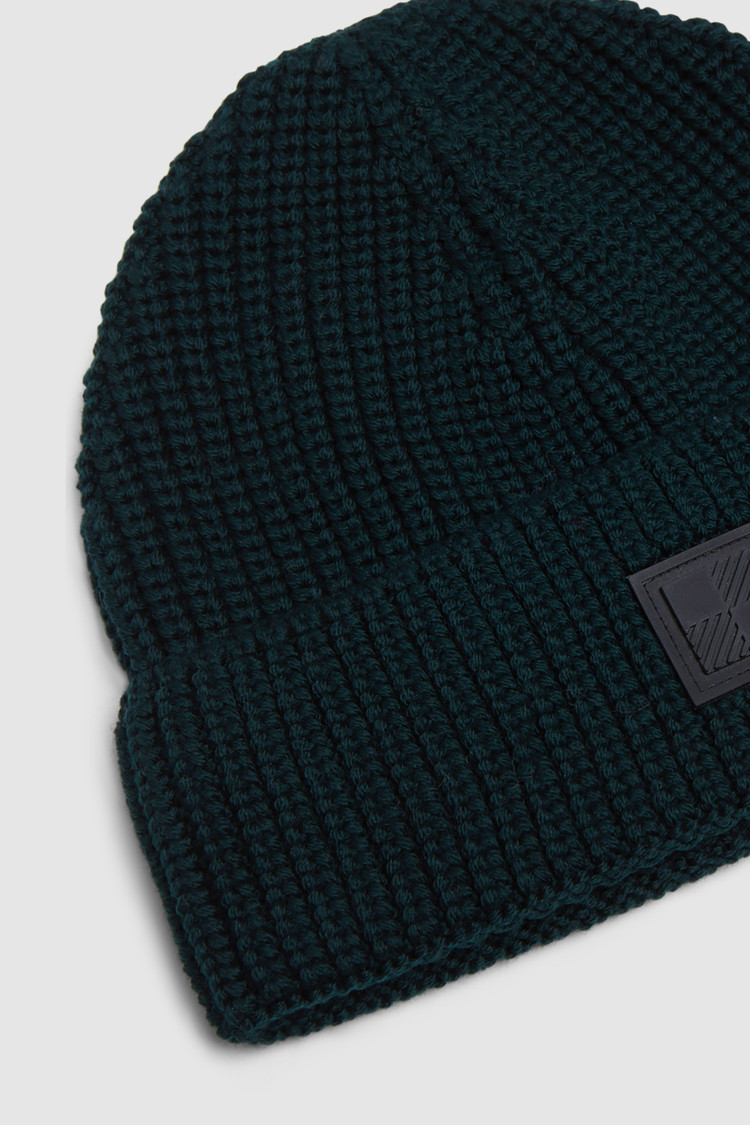 Wool beanie with check logo