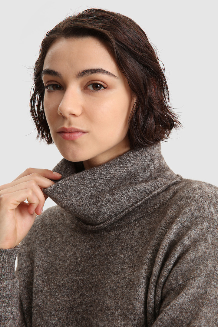 Stretch Turtleneck Sweater in wool blend