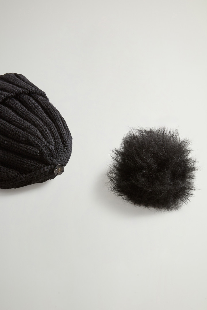 Girls' Beanie in Pure Virgin Wool with Cashmere Pom-Pom Black photo 4 | Woolrich