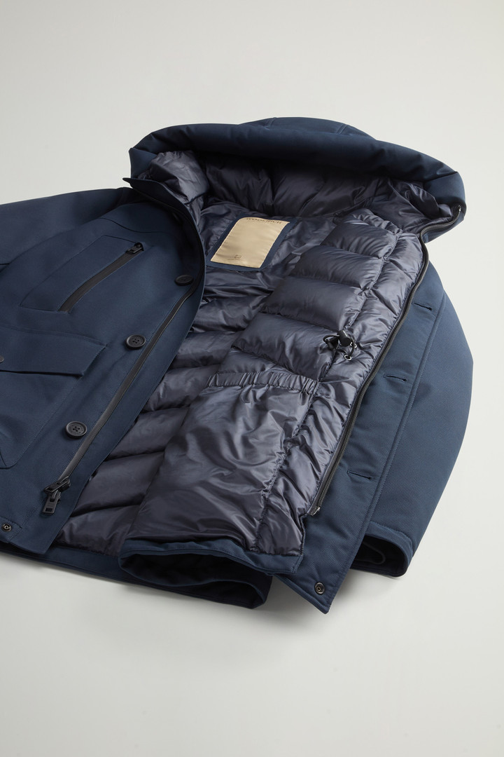 Canada goose vs woolrich xl best sale