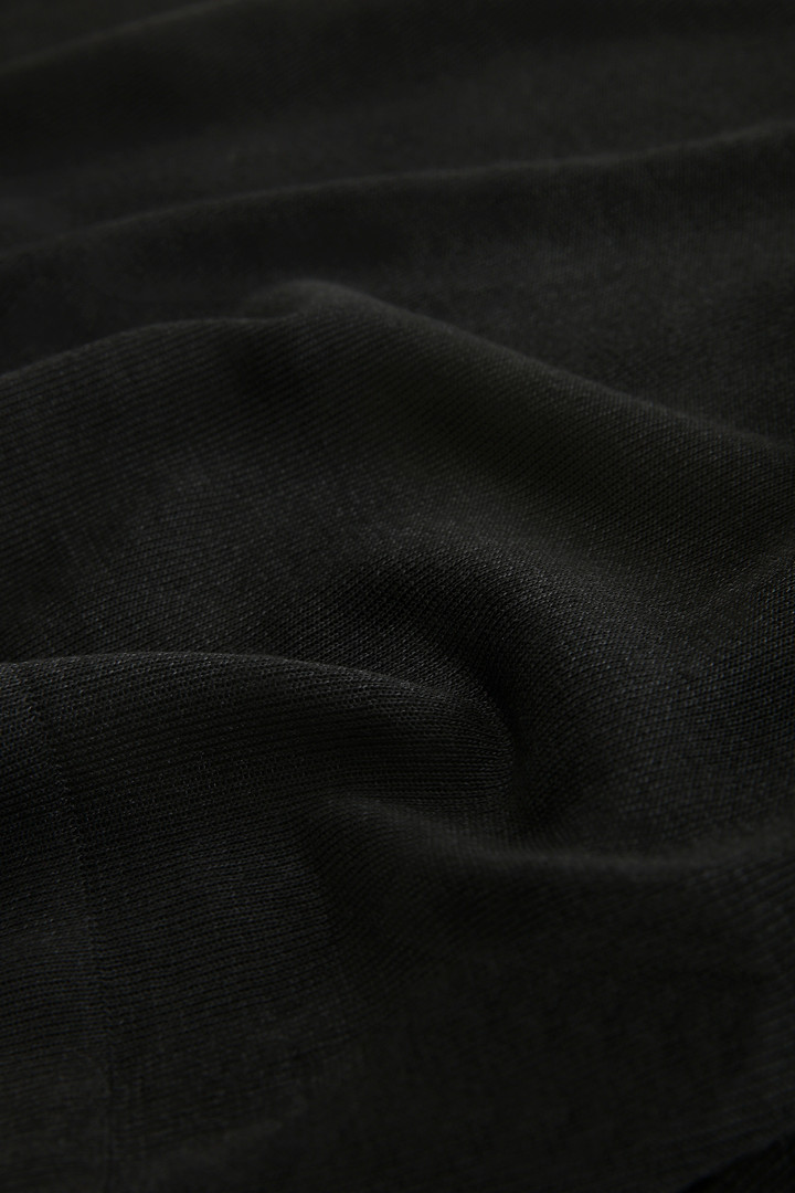 Long-sleeve crew neck