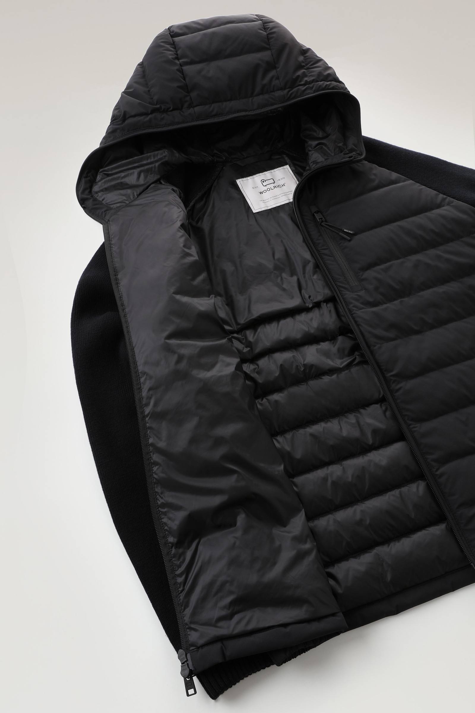 Men's Stretch Nylon Sundance Hooded Hybrid Jacket Black | Woolrich GR
