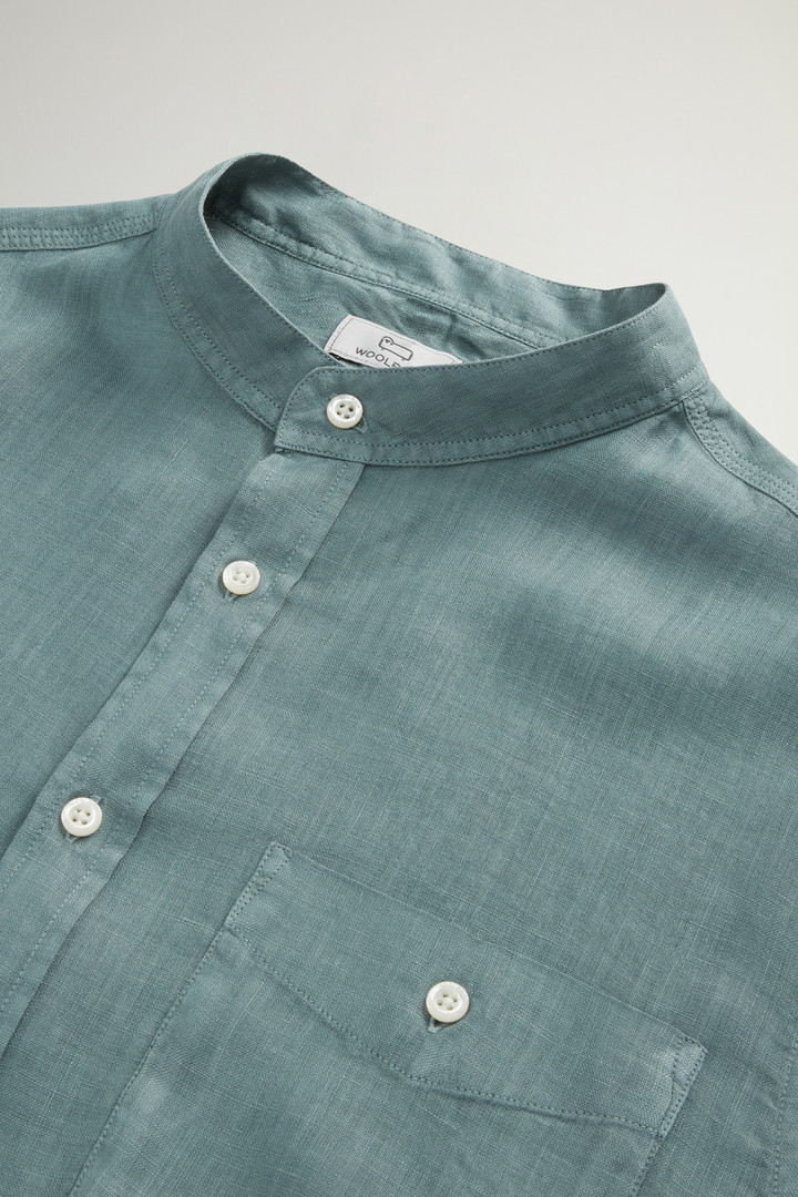 Garment-dyed Shirt with Mandarin Collar in Pure Linen Green photo 6 | Woolrich