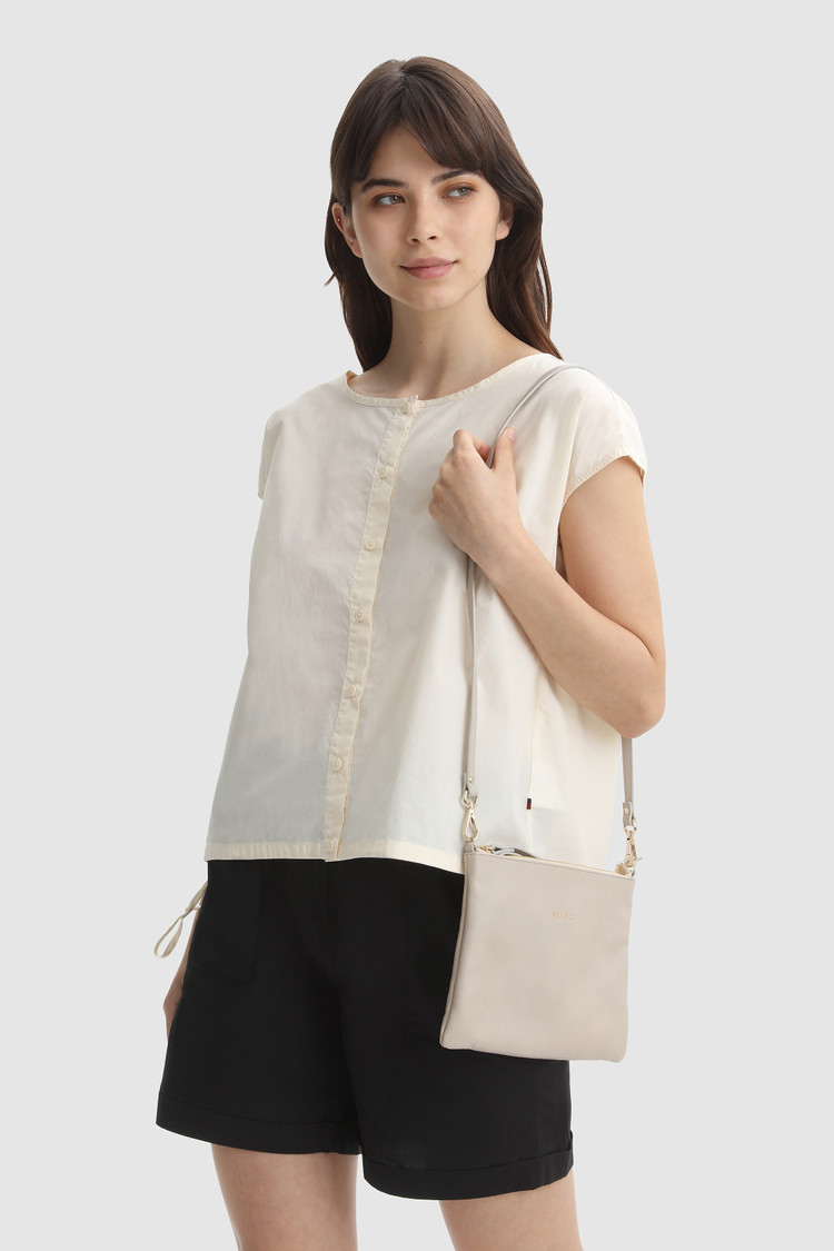Small shoulder bag
