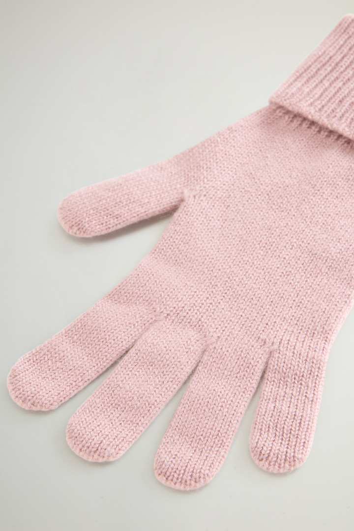 Gloves in Pure Cashmere Pink photo 2 | Woolrich
