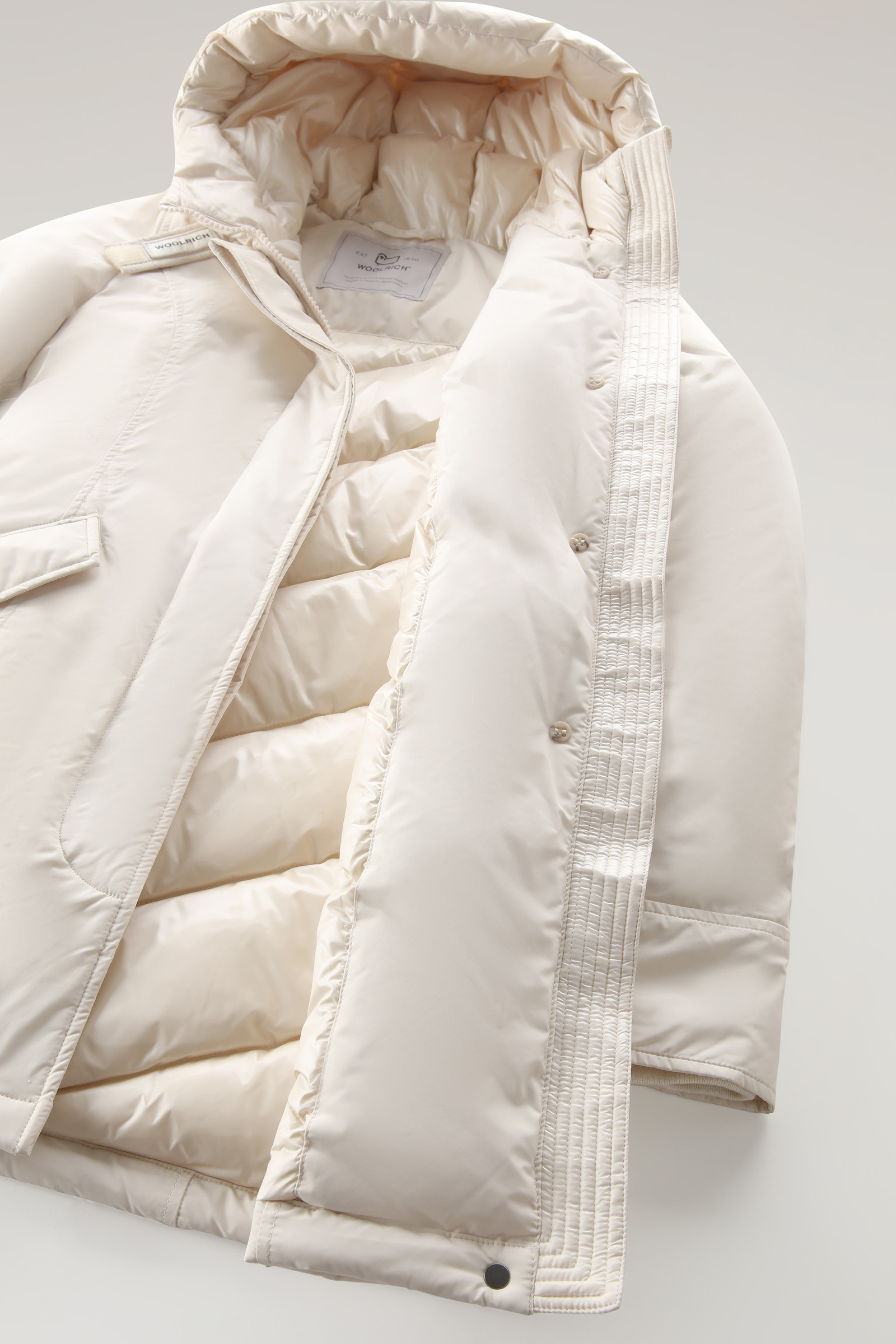 Luxury Arctic Parka mit glänzender Kapuze Beige photo 9 | Woolrich