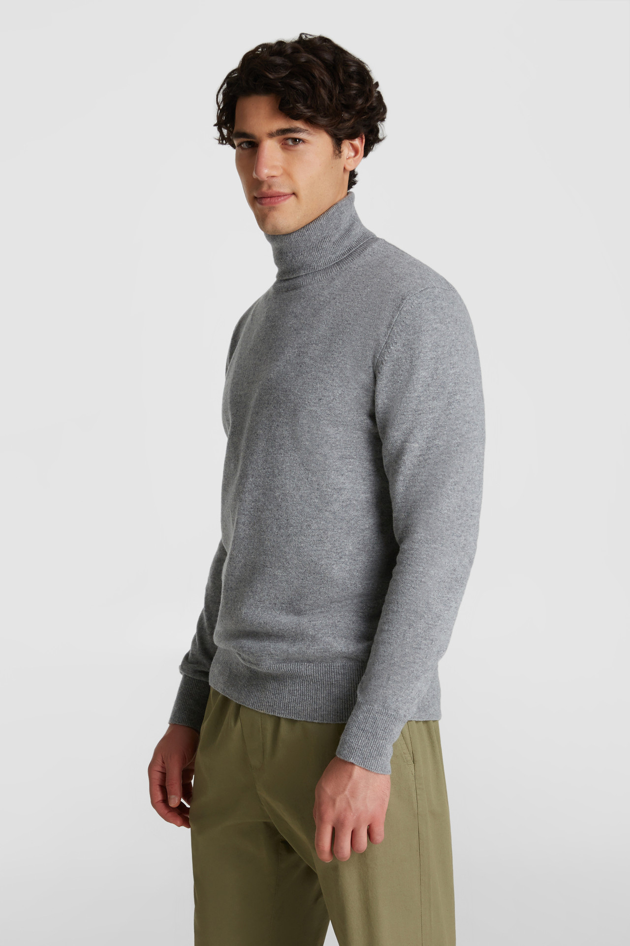 Wollpullover mit Rollkragen