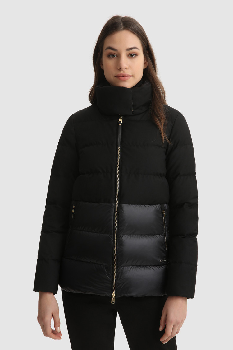 Veste courte Luxury en duvet avec matelassage horizontal