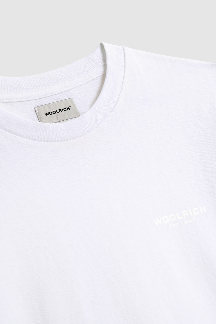 Camiseta con logotipo