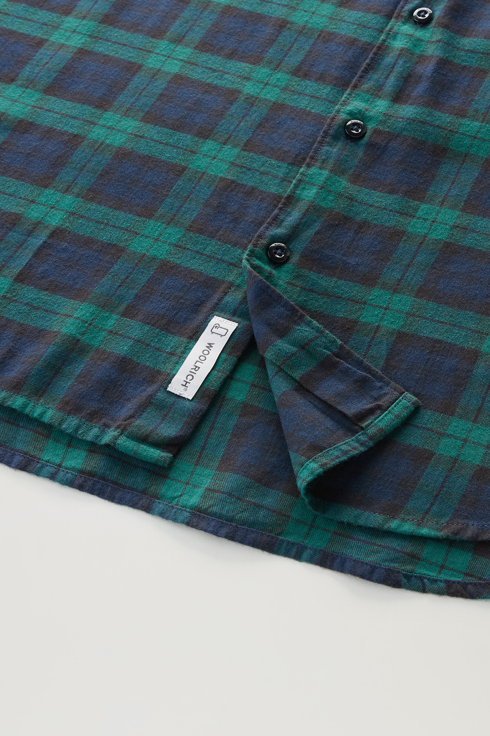 Plaid Shirt in Lightweight Flannel Black photo 8 | Woolrich