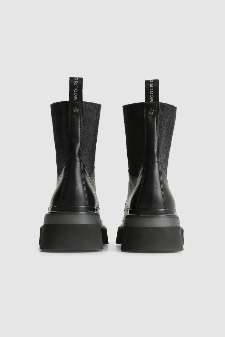 Logger leather boots