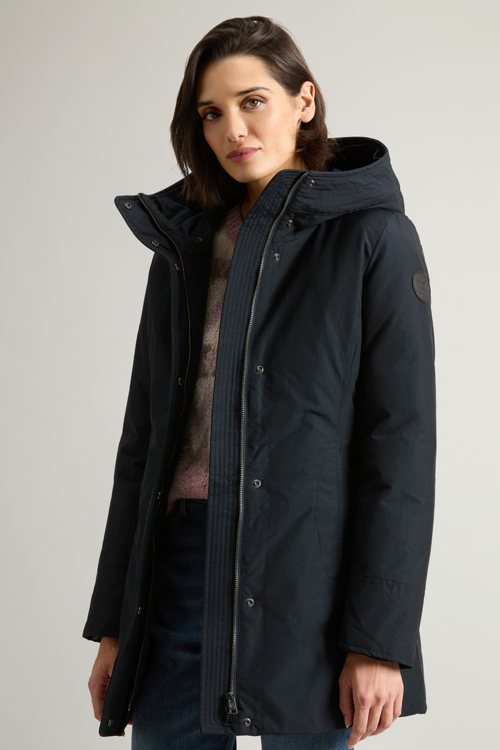 Boulder Parka in Ramar Cloth with Hood and Detachable Faux Fur Trim Blue photo 4 | Woolrich