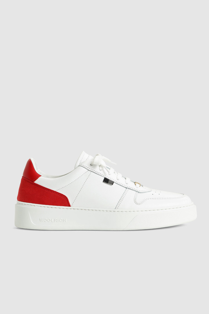 Sneakers de tennis classiques avec détails en daim