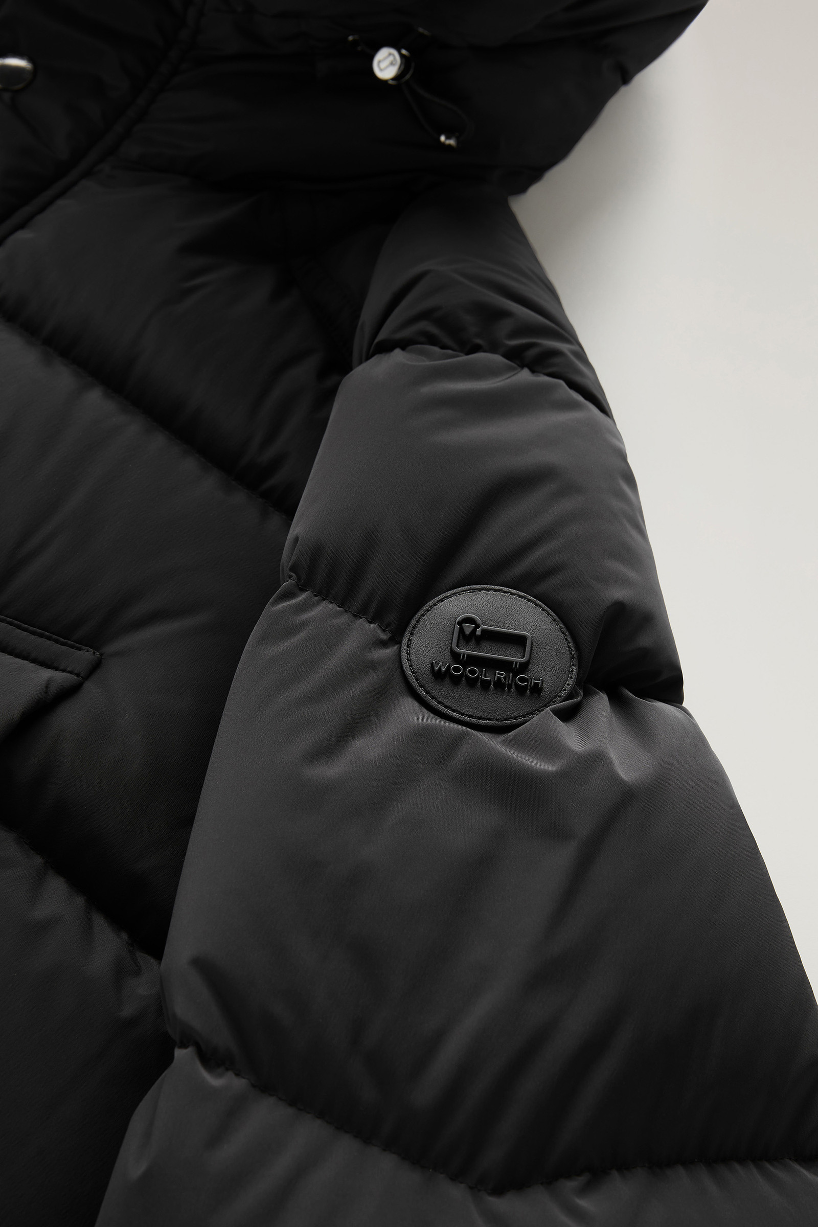 Wattierter Premium Parka aus Stretch-Nylon schwarz photo 7 | Woolrich