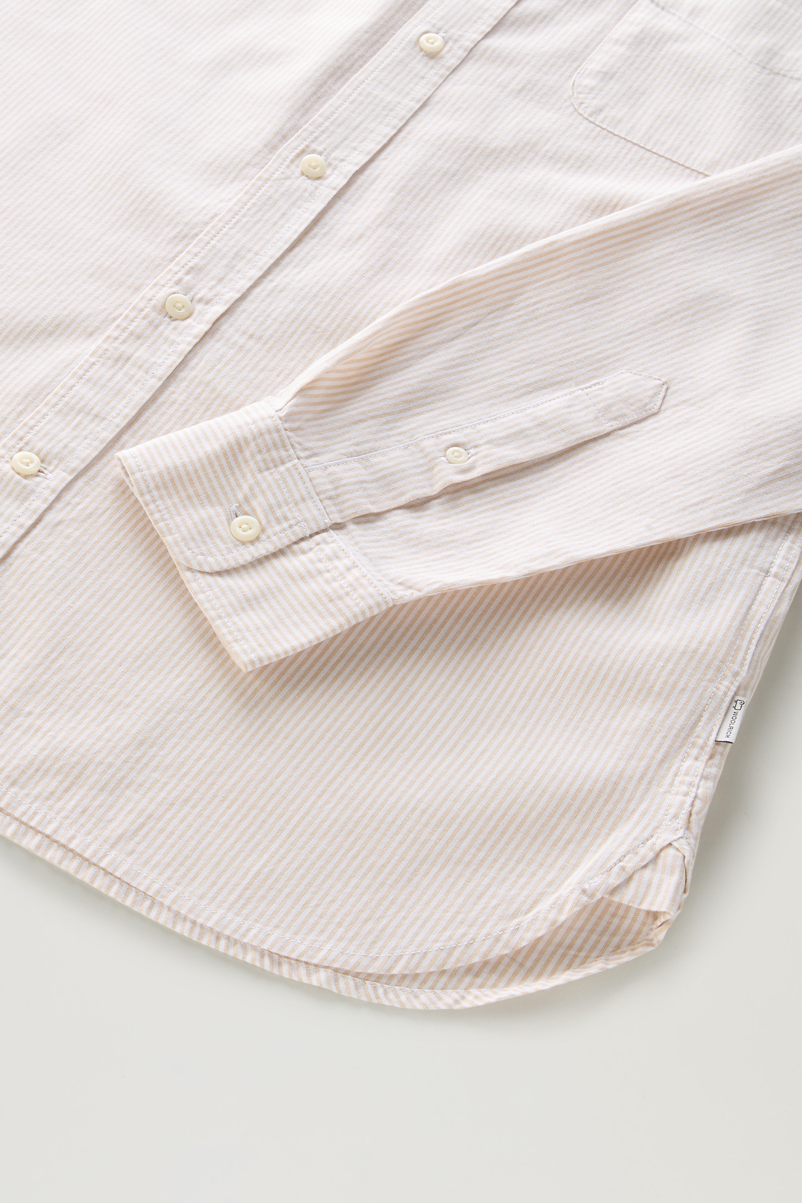 Chemise à rayures en lin et coton mélangés beige photo 7 | Woolrich
