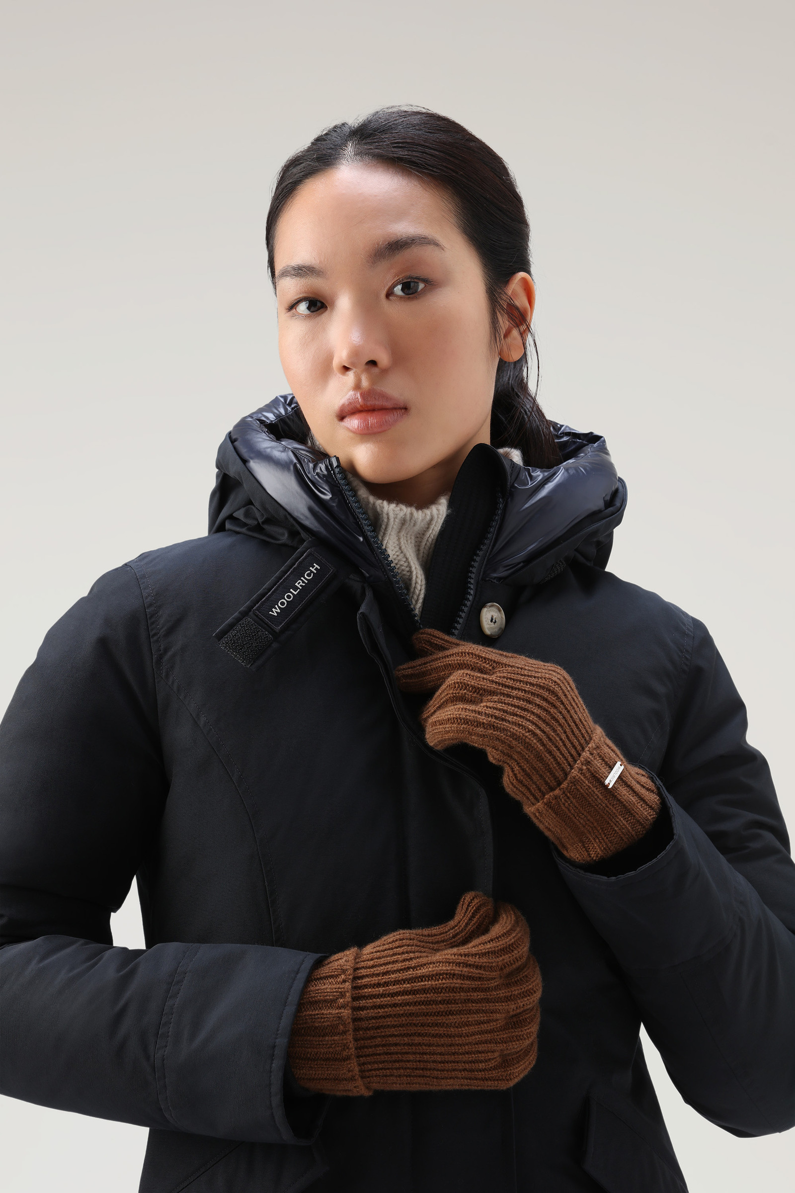 Cashmere Ribbed Gloves Brown photo 3 | Woolrich