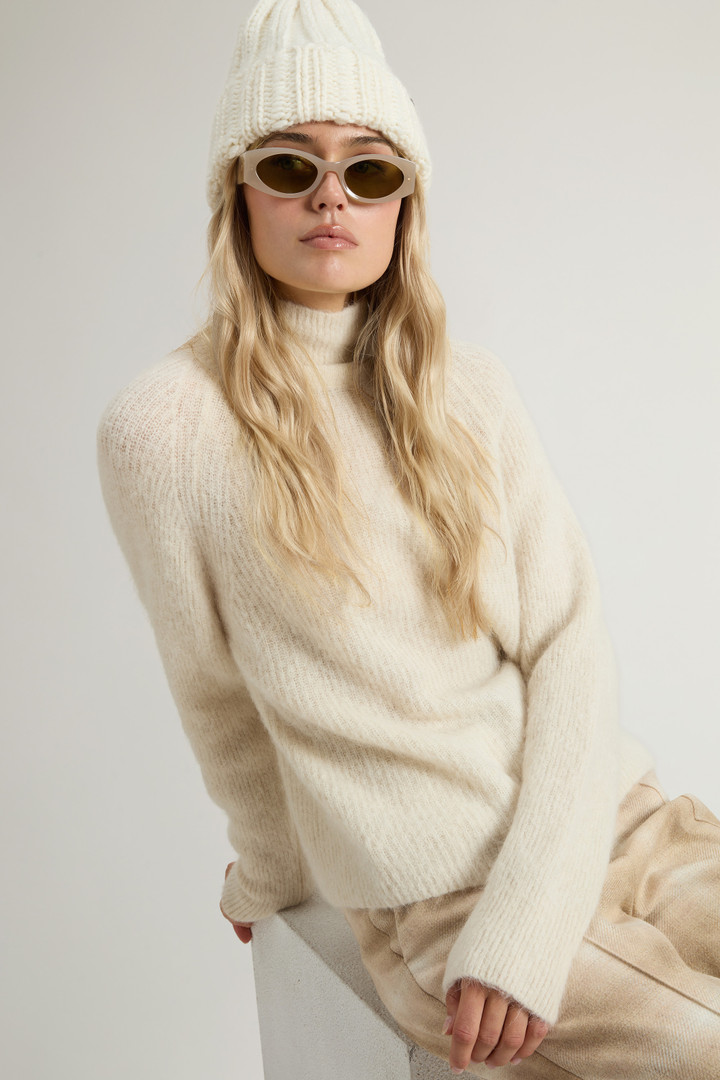 Rollkragenpullover aus Alpaka-Wollmischung Weiß photo 4 | Woolrich