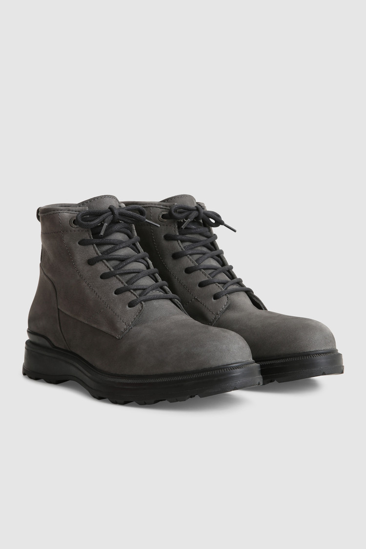 Botas Work de media caña en nobuk impermeable