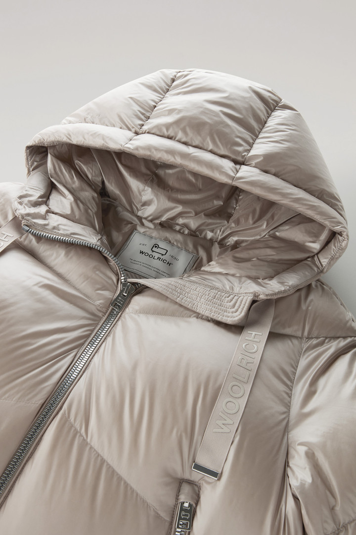 Aliquippa Short Down Jacket in Glossy Nylon Gray photo 2 | Woolrich