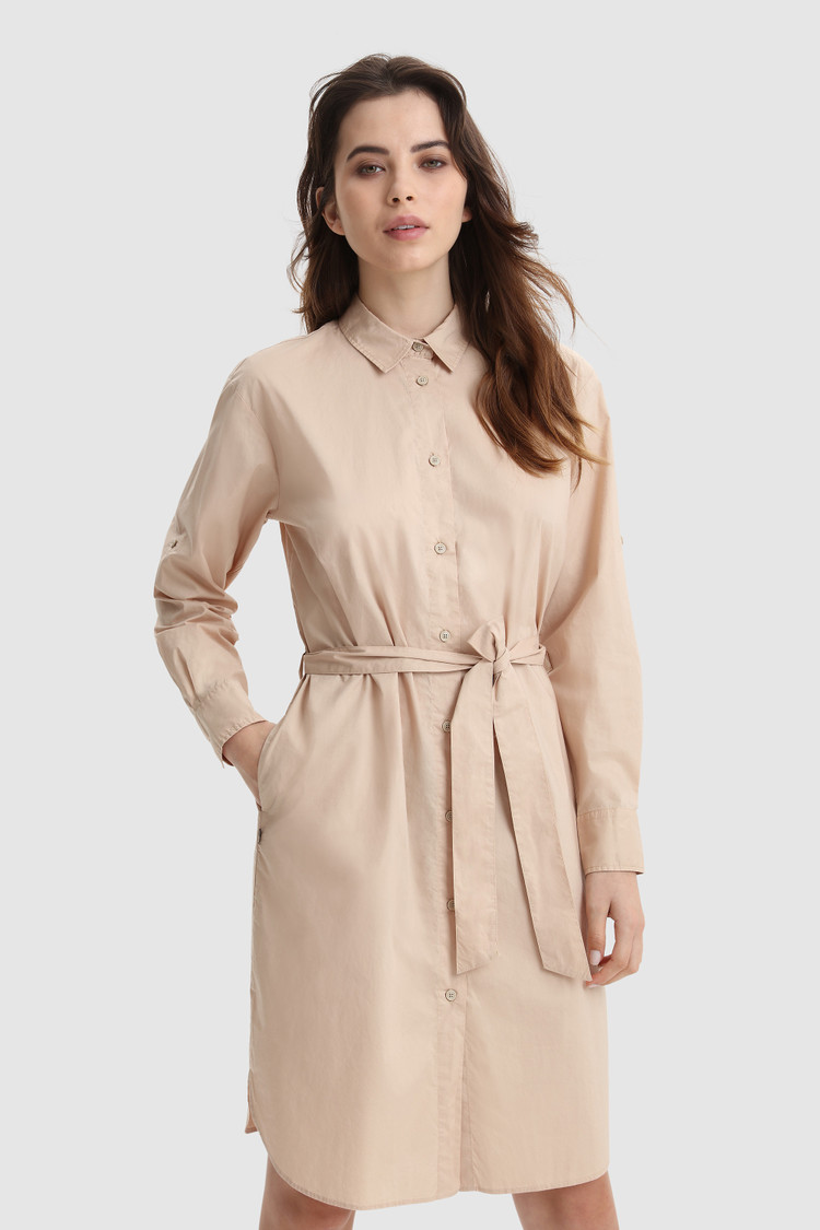 Vestido con cinturòn de popelina