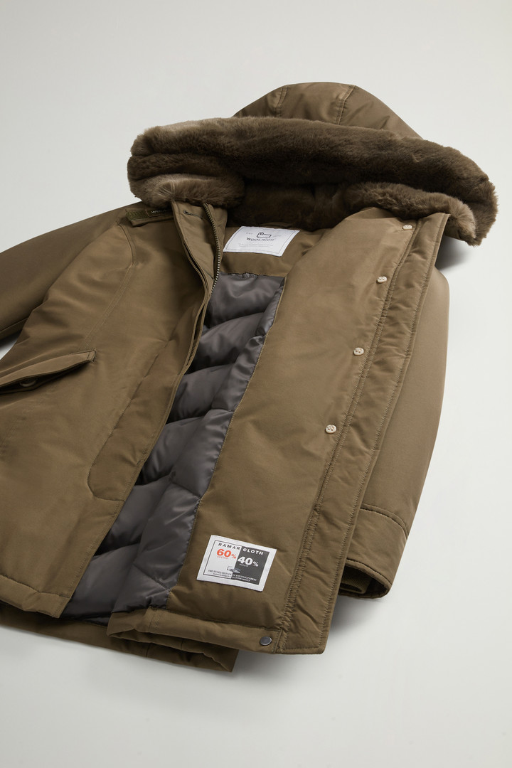 Beaker Parka mit Kunstpelz aus Ramar Cloth Grün photo 8 | Woolrich