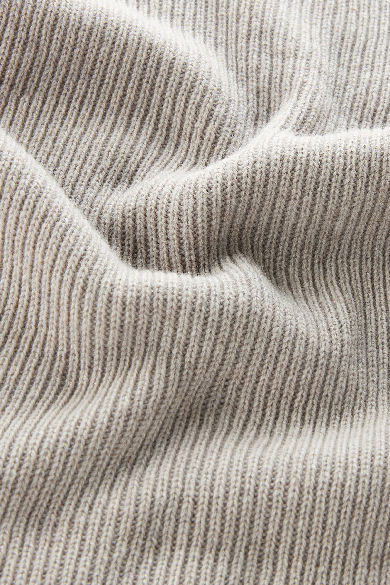 Ribbed Scarf in Pure Cashmere Taupe photo 3 | Woolrich