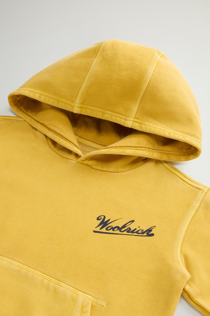 Garment-dyed Boys’ Hoodie in Pure Cotton Yellow photo 3 | Woolrich