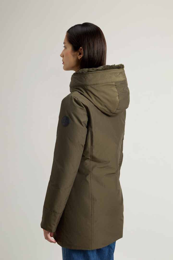 Boulder Parka in Ramar Cloth with Hood and Detachable Faux Fur Trim Green photo 3 | Woolrich