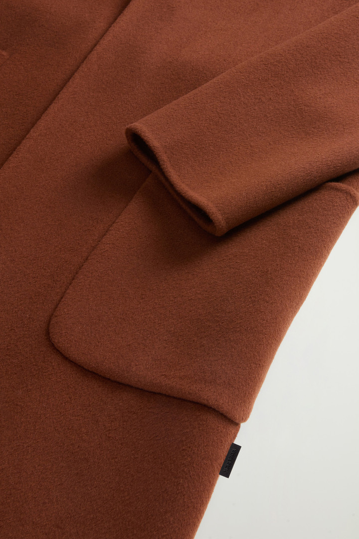 Manteau long ceinturé en pure laine vierge Marron photo 7 | Woolrich