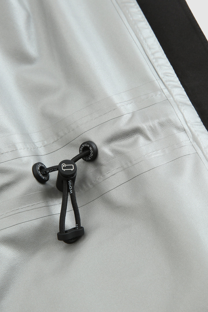 Light Waterproof Clay Parka in Gore-Tex Black photo 11 | Woolrich