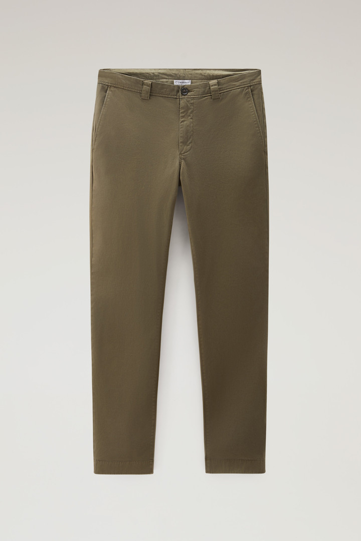 Garment-Dyed Classic Chino Pant in Stretch Cotton Green photo 4 | Woolrich