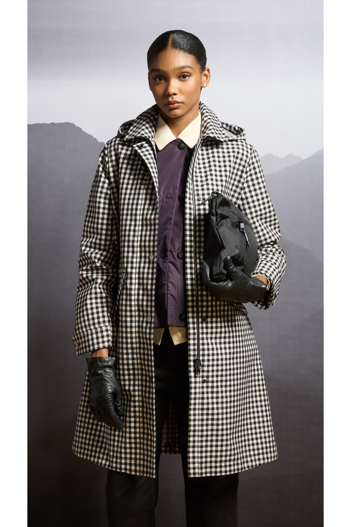 Yarn-Dyed Trench Coat in Three-Layer Fabric with Hood Gray photo 9 | Woolrich