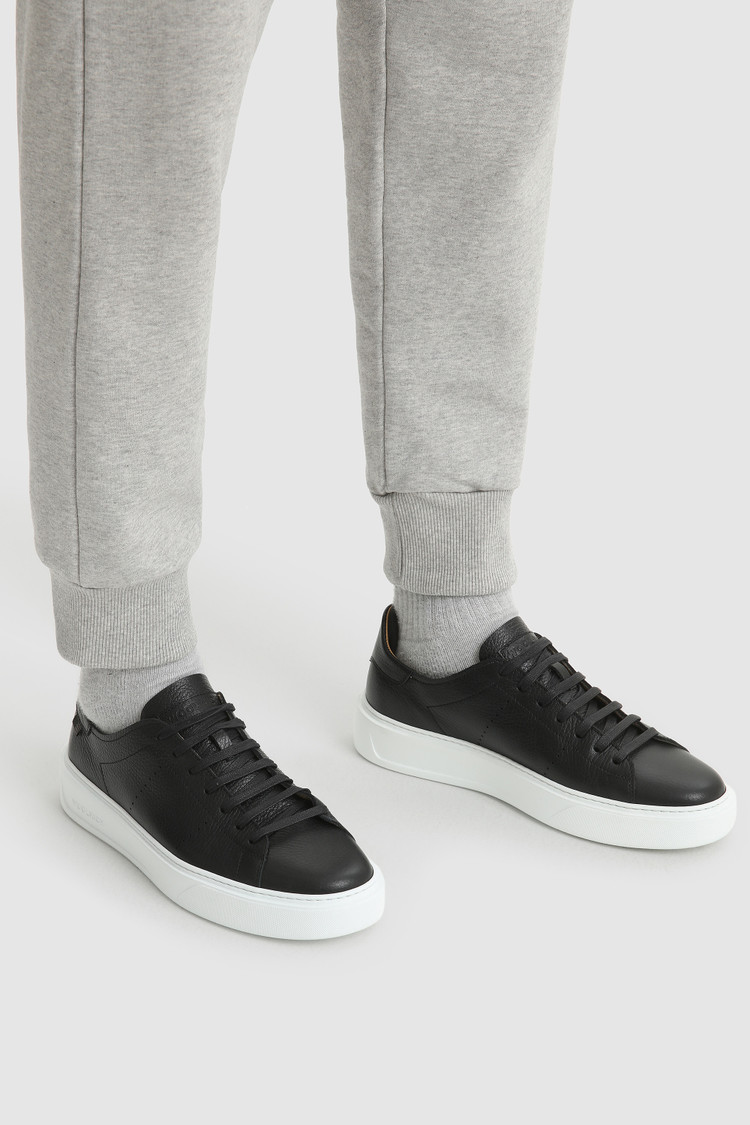 Men's Tumbled leather Classic Court sneakers Black | Woolrich