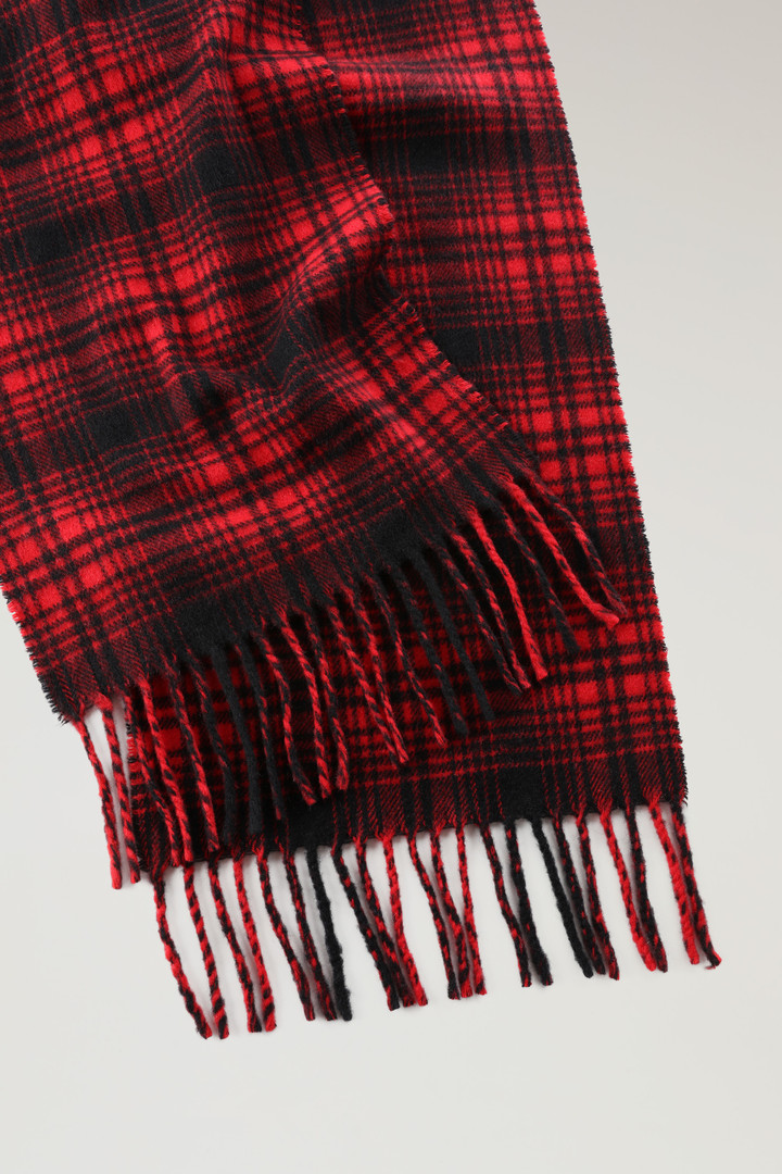 Check Scarf in Pure Cashmere Red photo 3 | Woolrich