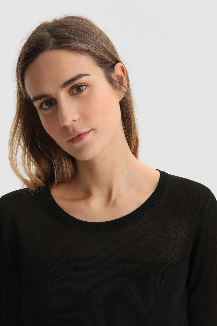 Long-sleeve crew neck