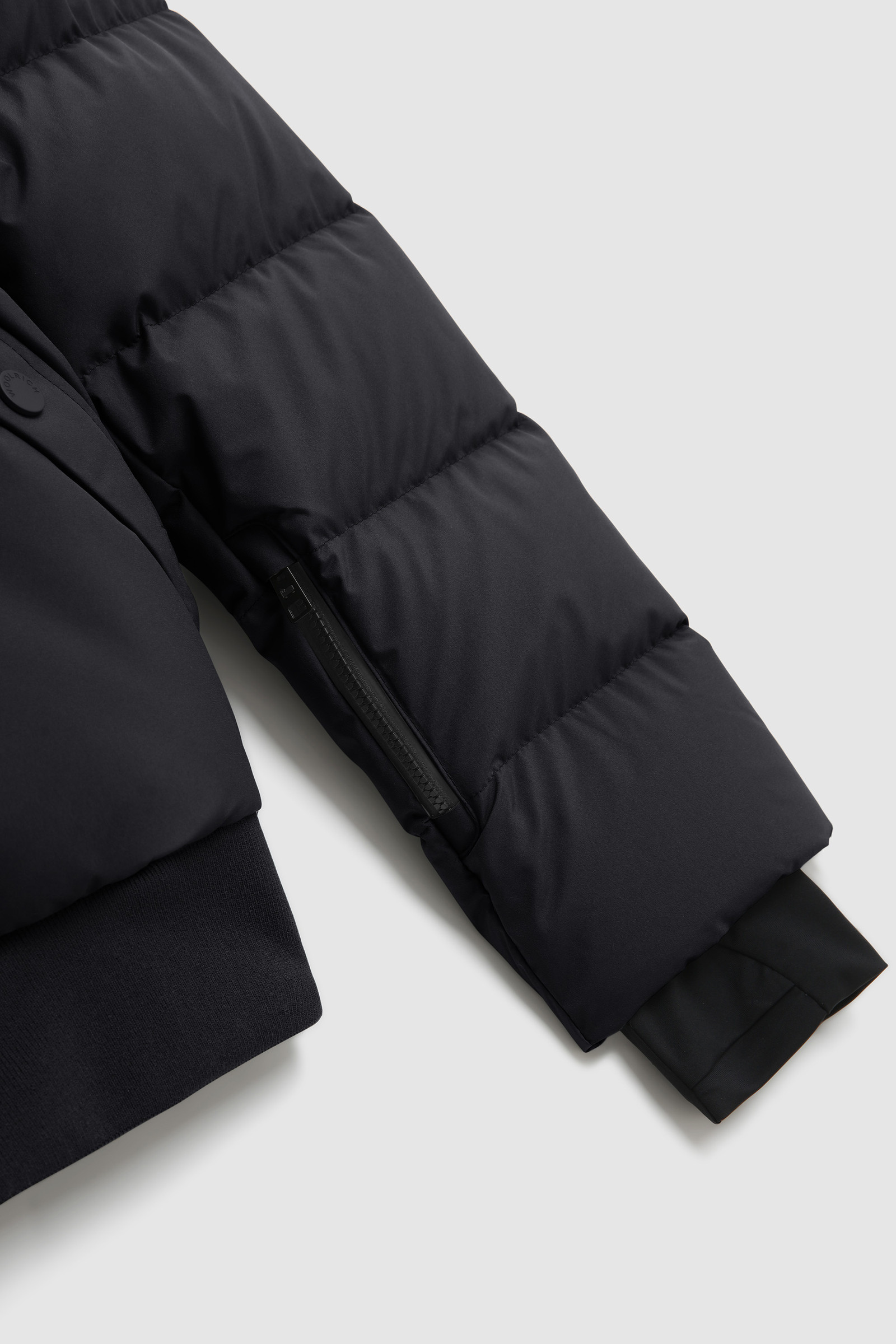 GORE-TEX INFINIUM Tacony Bomber Black photo 8 | Woolrich