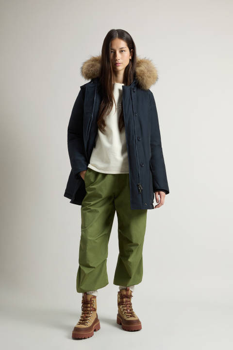 Arctic Parka in Ramar Cloth with Four Pockets and Detachable Fur Blue | Woolrich