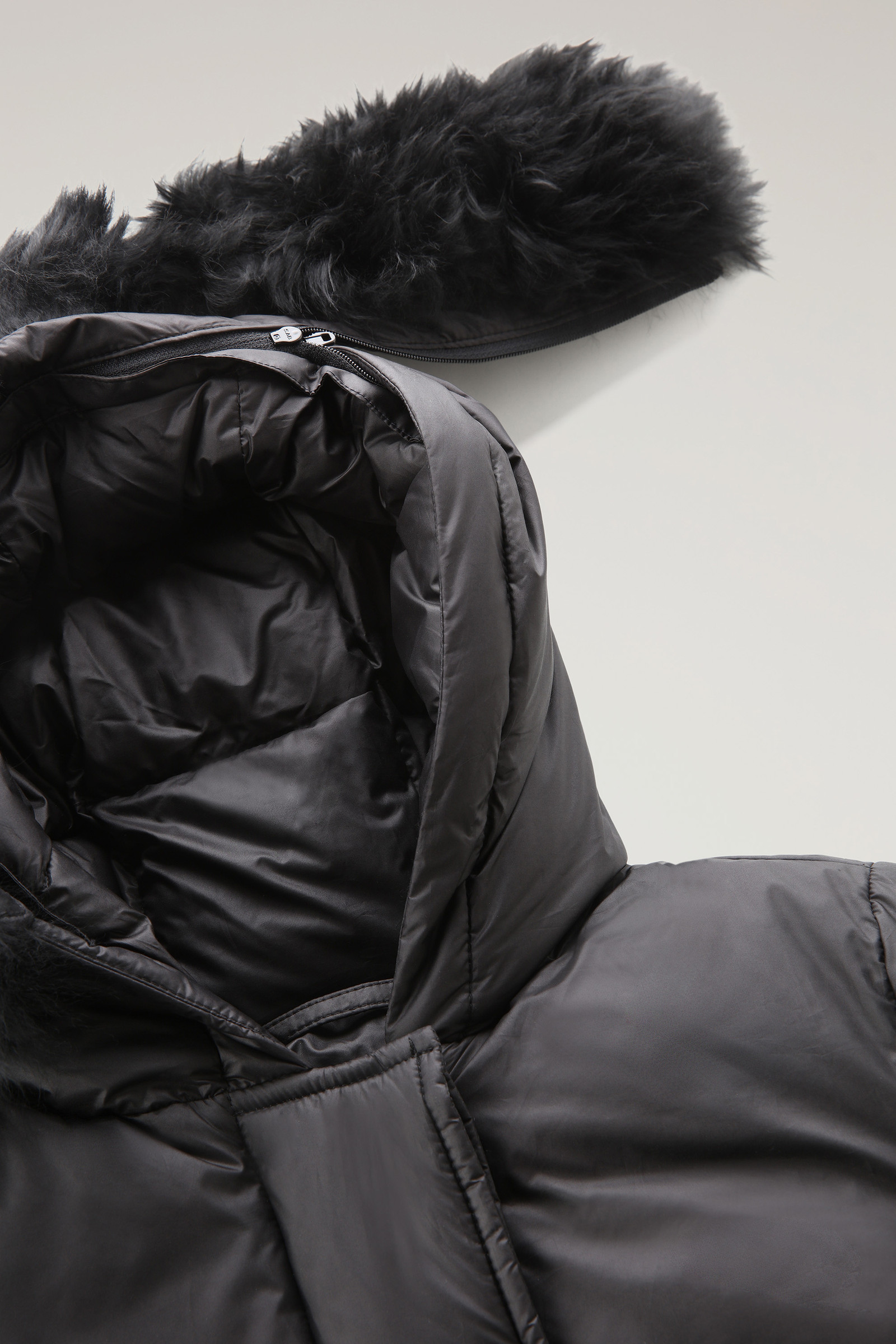 Girls' Short Arctic Parka with Cashmere Fur Black photo 5 | Woolrich