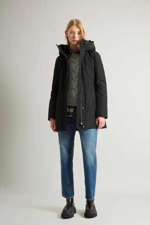 Boulder Parka in Ramar Cloth with Hood and Detachable Faux Fur Trim Black | Woolrich