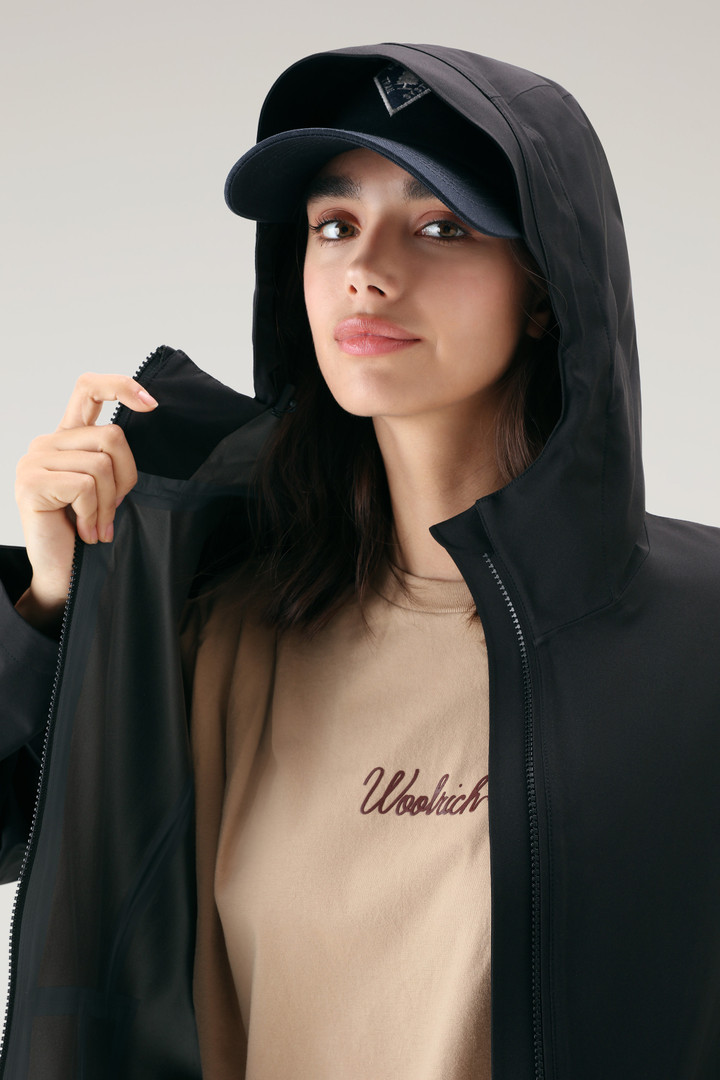 Waterproof Leavitt Jacket with Hood Black photo 5 | Woolrich