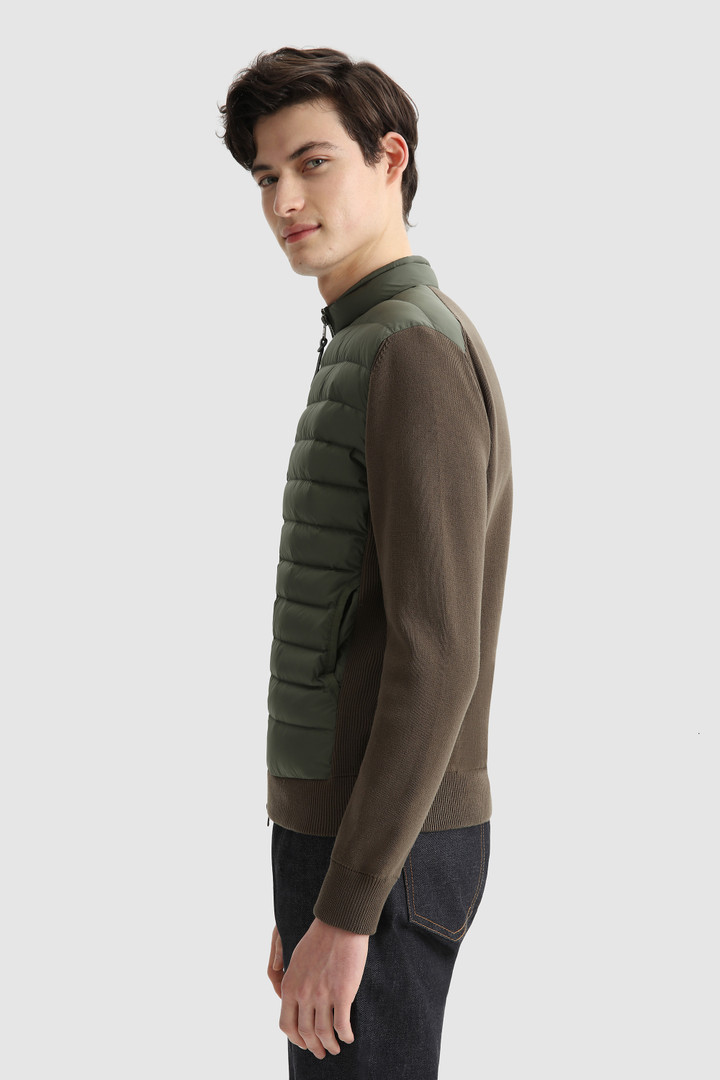 Gesteppte Trainingsjacke mit gestrickten Ärmeln